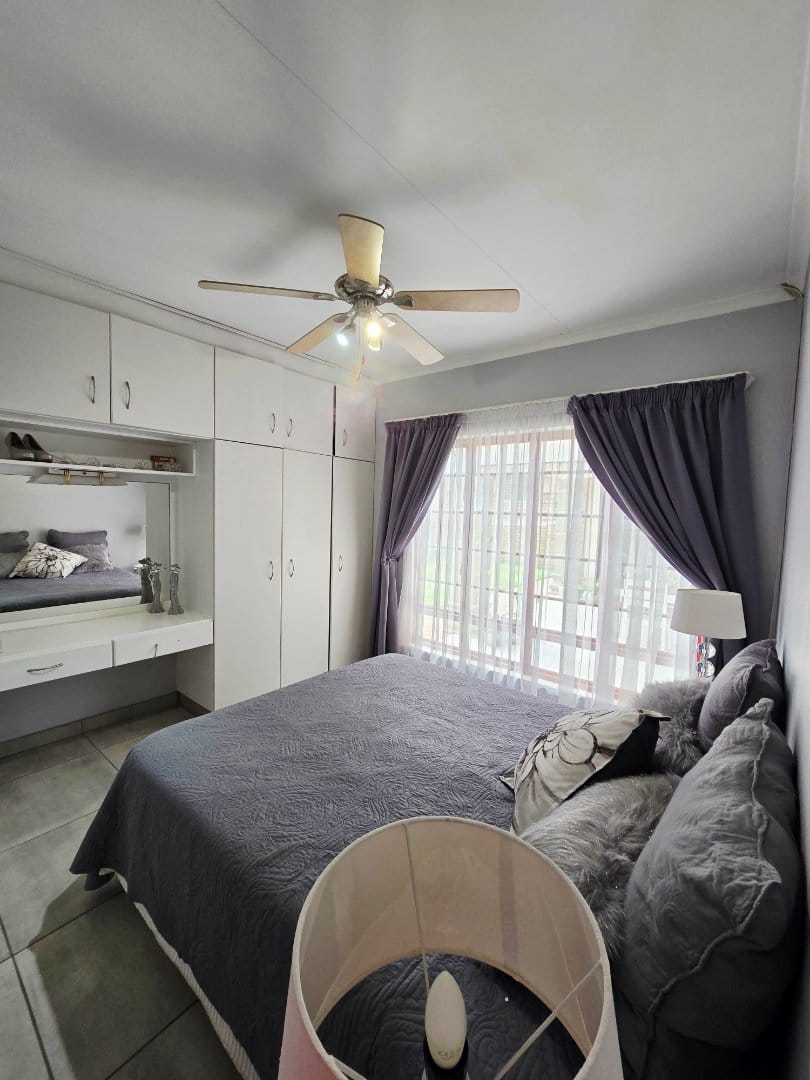 3 Bedroom Property for Sale in Flamwood North West